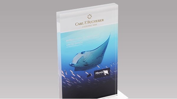 定制亞克力展示架時(shí)，什么樣質(zhì)量才算標(biāo)準(zhǔn)？